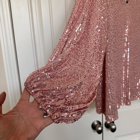 Sequin top! 💫🌸🌷 - Picture 6 of 6